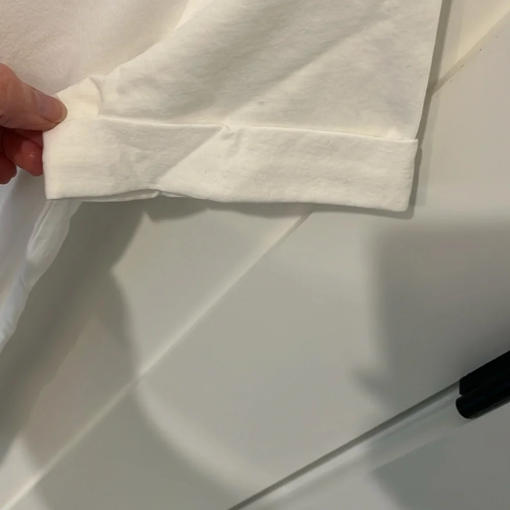 Kate SPADE white cuffed sleeve Santa Tee - Picture 5 of 8